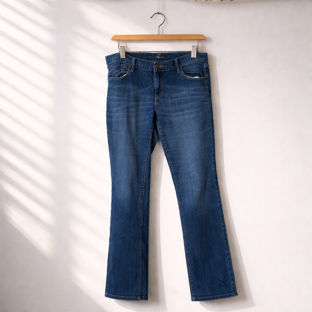 Old Navy Flirt Size 14 Long Cotton Polyester Distressed Bottom Jeans
